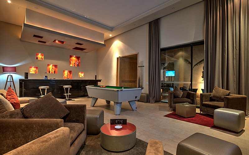 Billard Sirayan Hotel